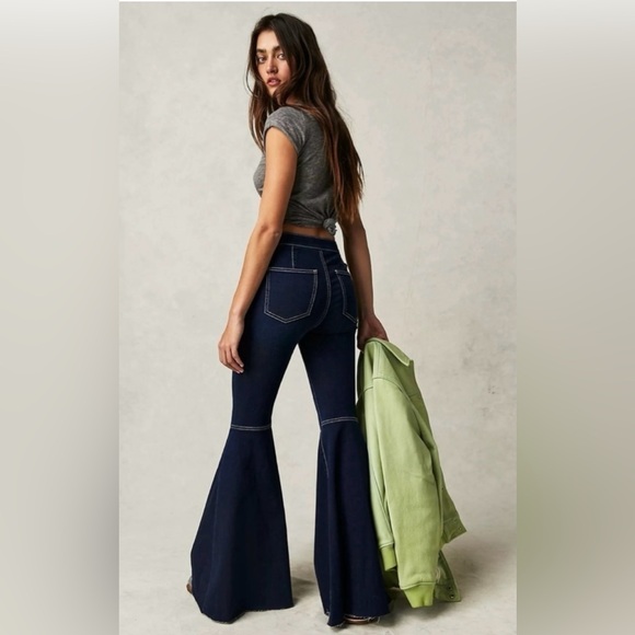 We The Free Just Float On High Rise Flare Jeans Available in Sizes 27,30 and 31S - Picture 3 of 14